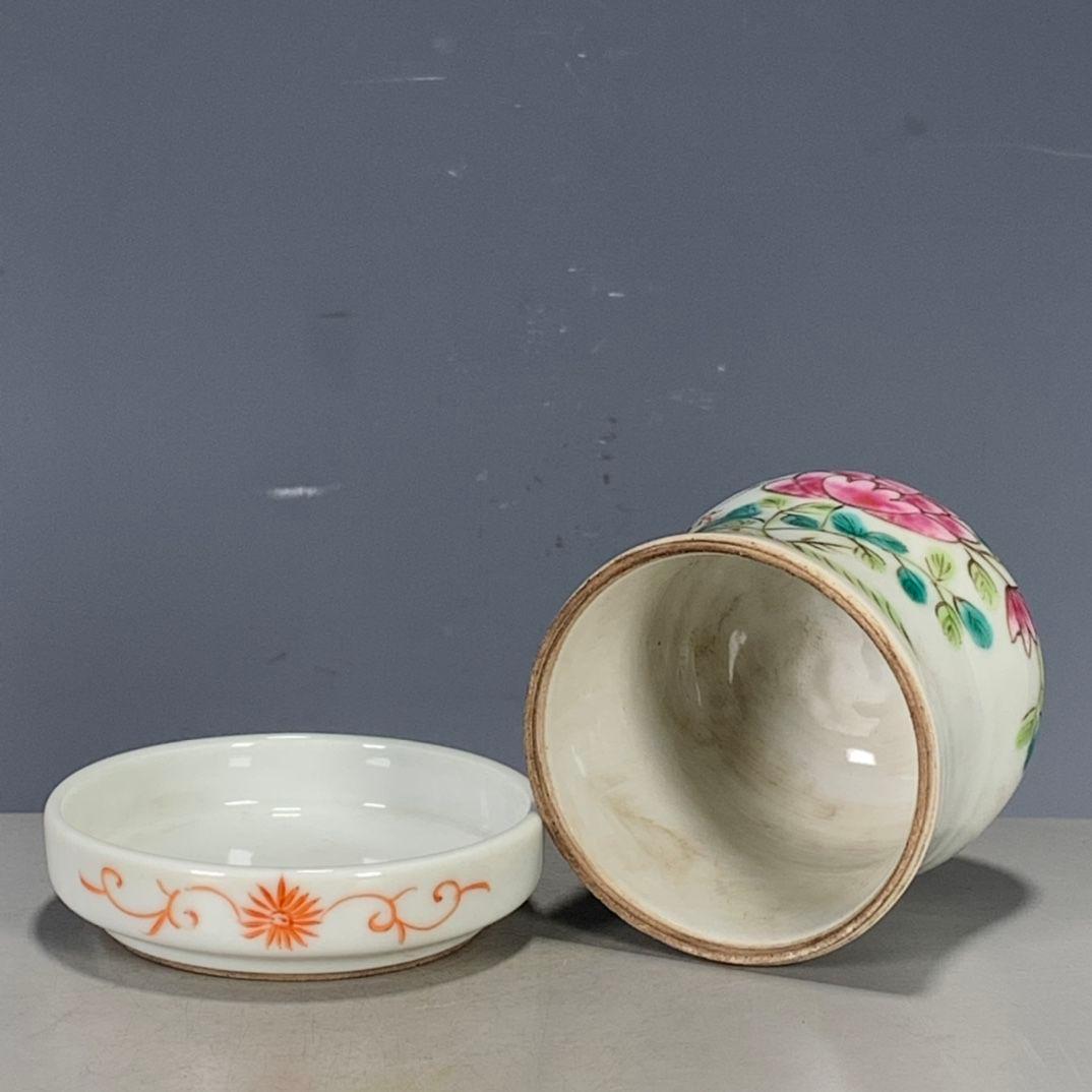 パステル花卉花鳥蓋猪口サイコロ猪口  景徳鎮 陶磁器 装飾品 現代工芸品 置物