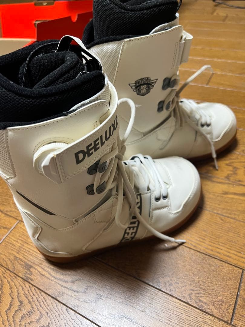 DEELUXE DNA スノーボードブーツ ホワイト 23-24