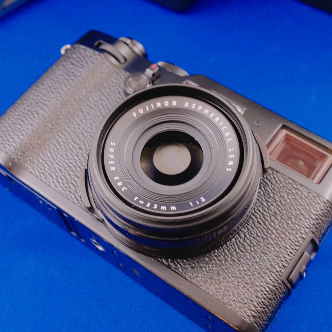 FUJIFILM X100F フィルムカメラ ブラック
