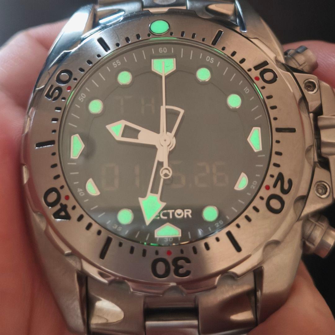 【激レア/美品】SECTOR 600 アナデジ サファイアガラス リューズガード