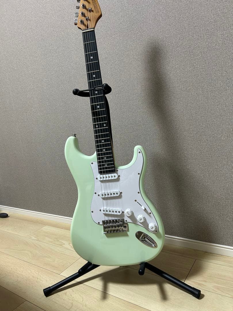 BUSKER'S バスカーズ　エレキギター ストラト　ミントグリーン