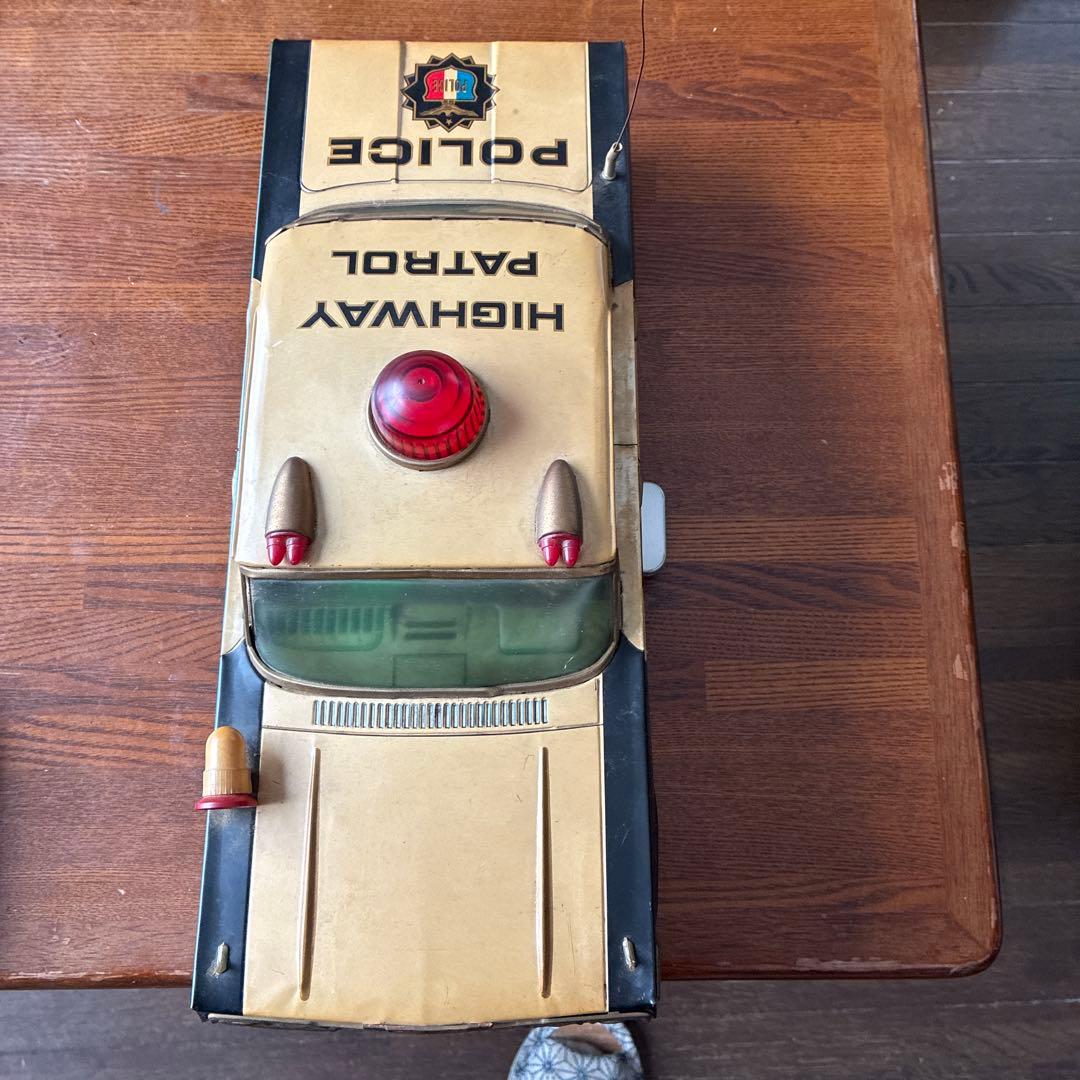 ハイウェイパトロールカー 金属製　（野村）