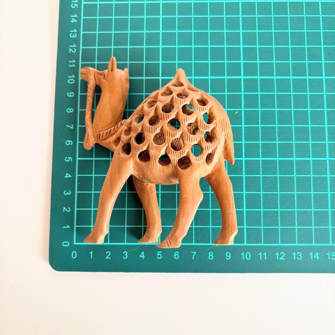 【インド】透かし彫り木製キャメル置物3体セット