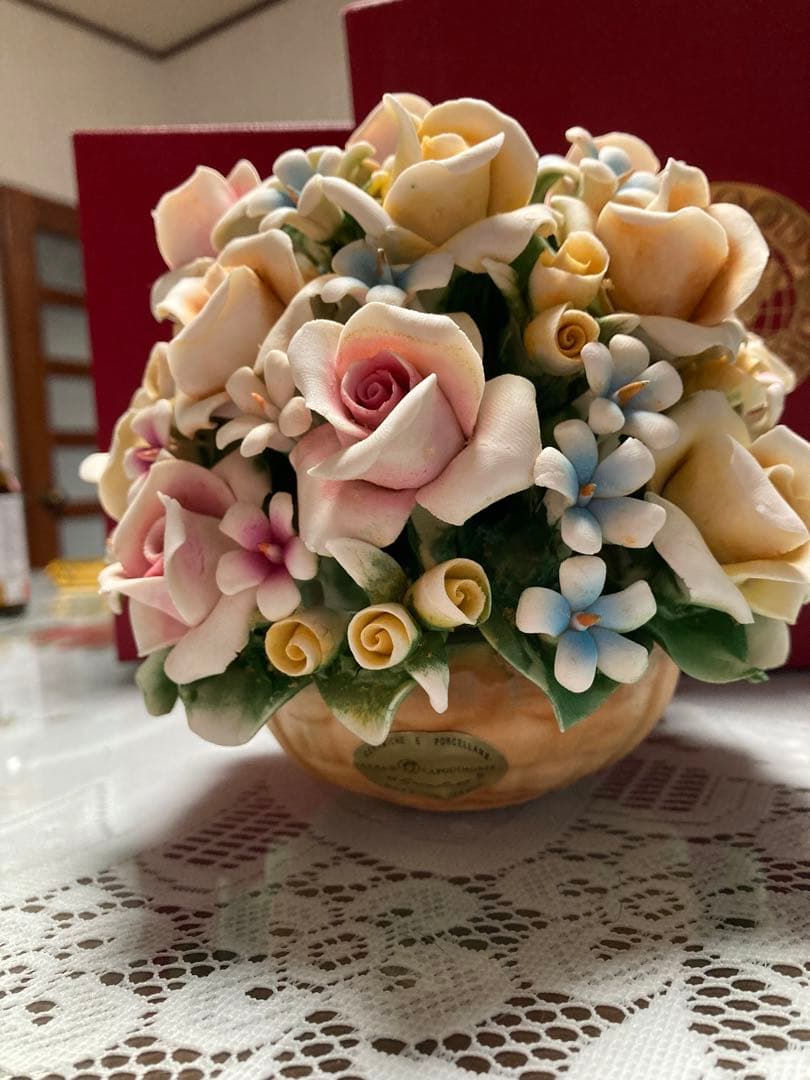 イタリア製 カポディモンテ磁花 ローズ 置物 バラ ナポリ アレンジフラワー