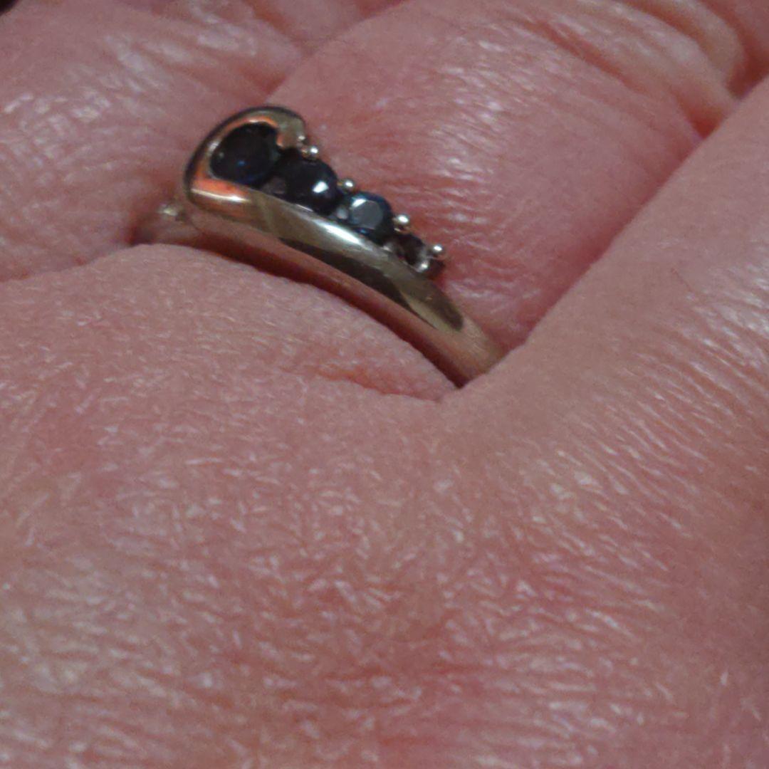 の*ん様 2,0から2,5グラム☆石とれてます。サファイアエステールリングk14