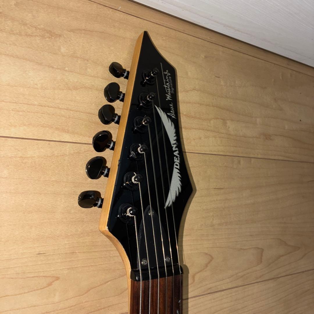 希少DEAN GUITARS Dave Mustaine VMNT