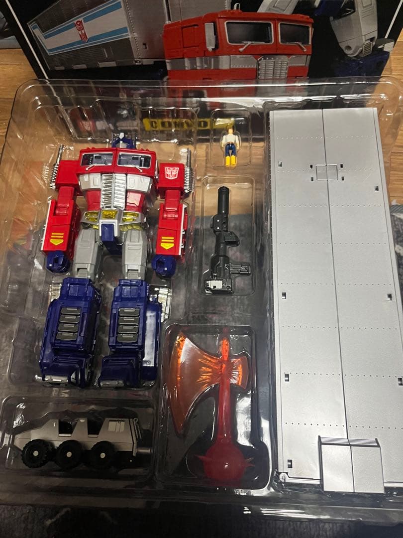トランスフォーマー マスターピース MP-10 コンボイ