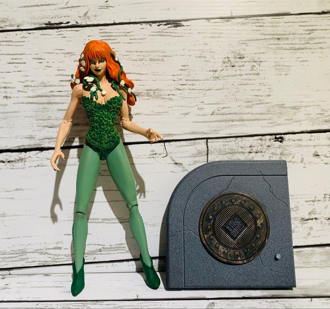 DC ポイズン・アイビー 7インチ　フィギュア
