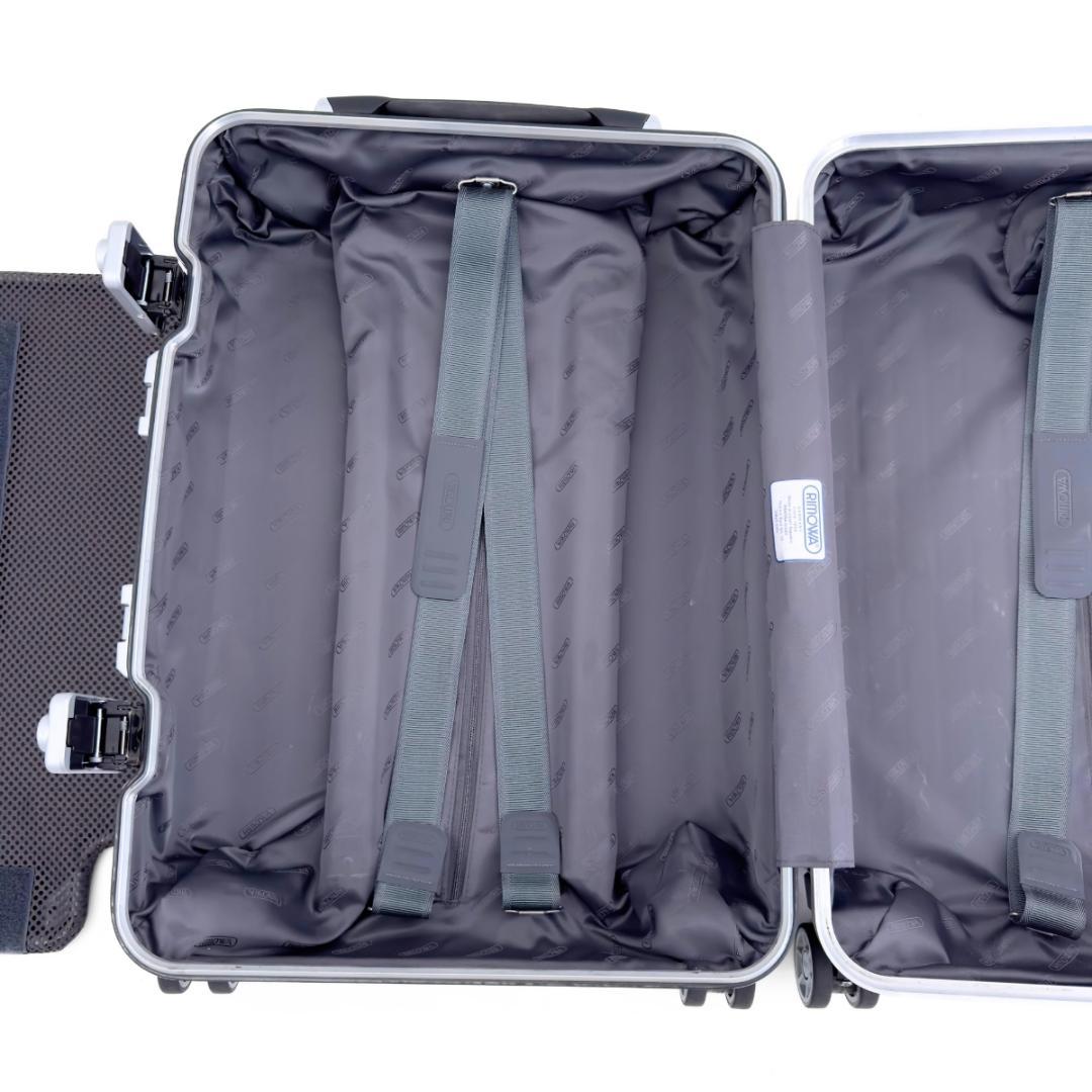 美品 リモワ リンボ 32L 4輪 TSAロック 機内持ち込み キャビン 黒