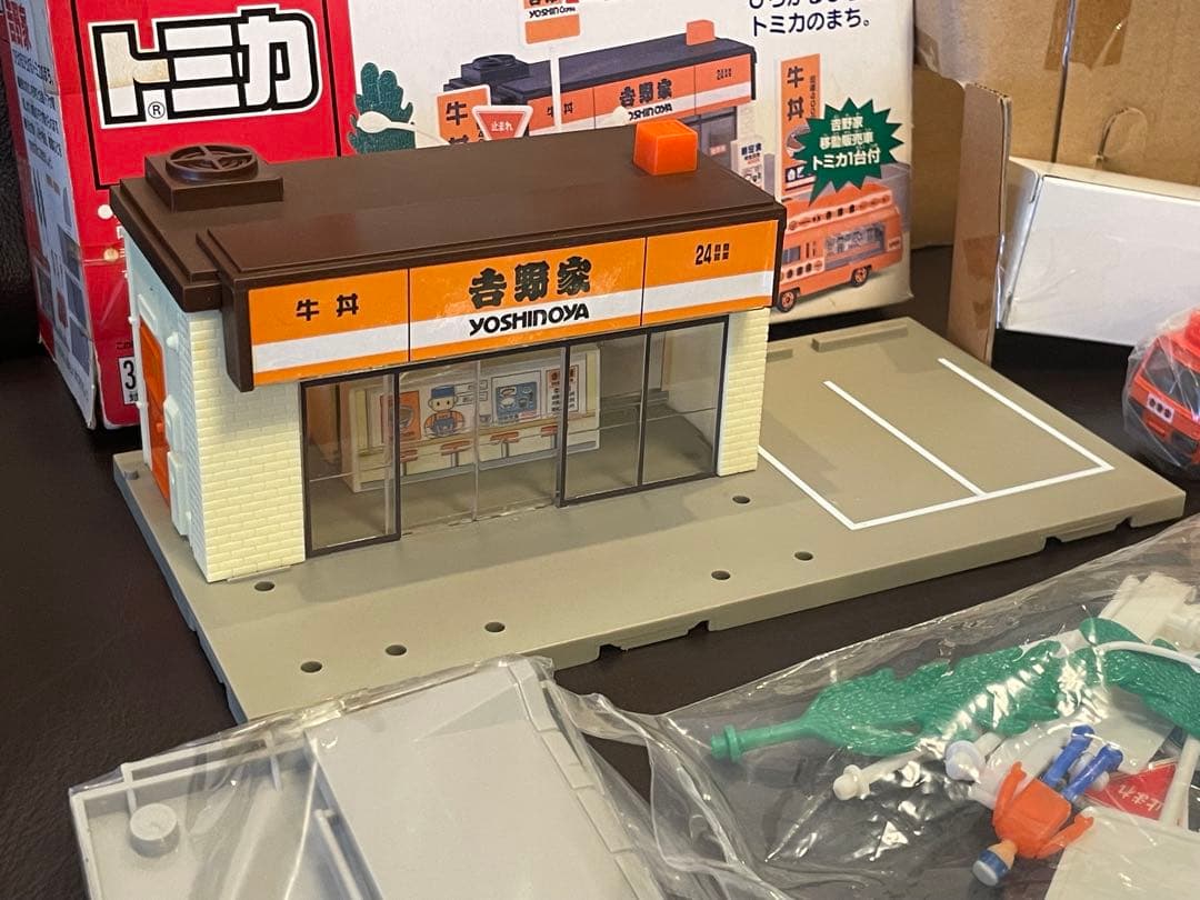 希少 未使用 トミカ タウン 吉野家