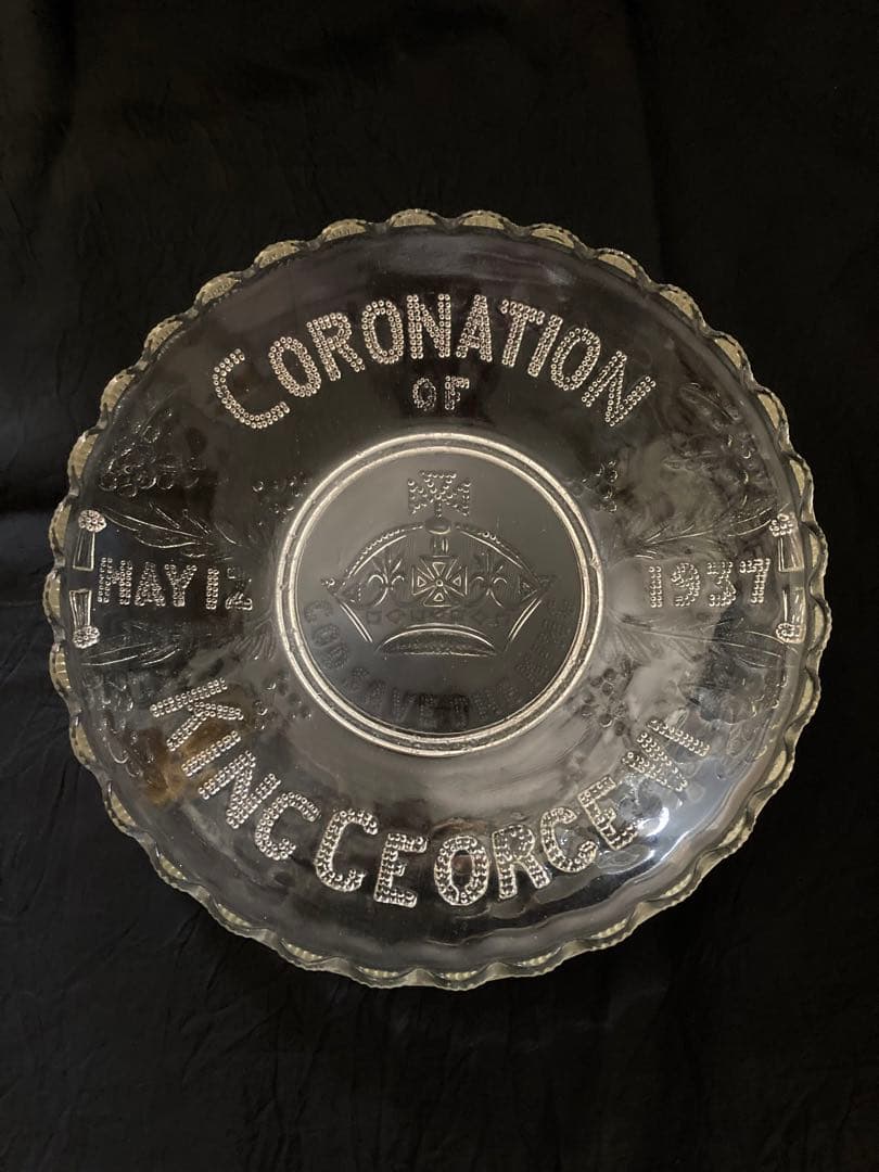 ジョ-ジ6世戴冠式ガラス皿(プレ-ト付き)