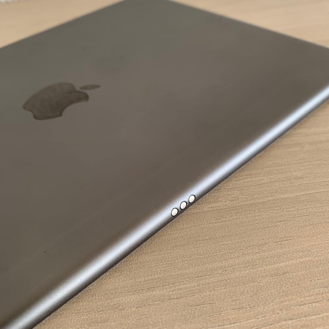 【第7世代】iPad本体スペースグレー