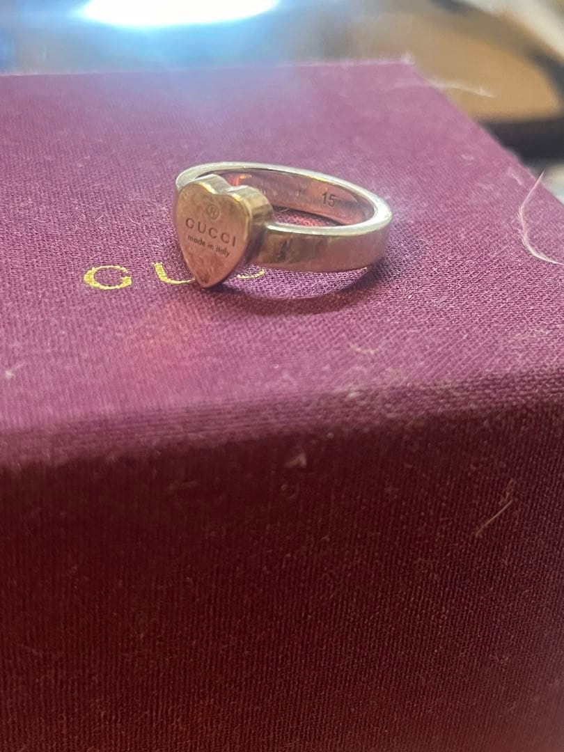 GUCCI トレードマーク　ハートペンダント付き　リング　15号