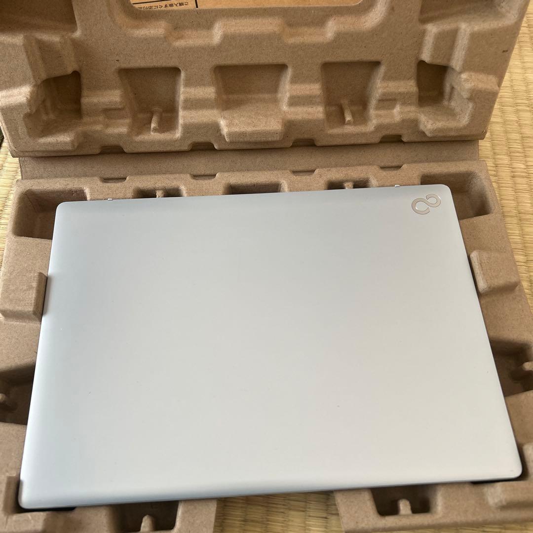 富士通FMV LIFEBOOK MH55/J1 FMVM55J1S