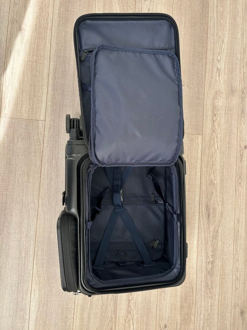 BERMAS バーマス　サイドポケット付きフロントオープンEURO CITYⅢ