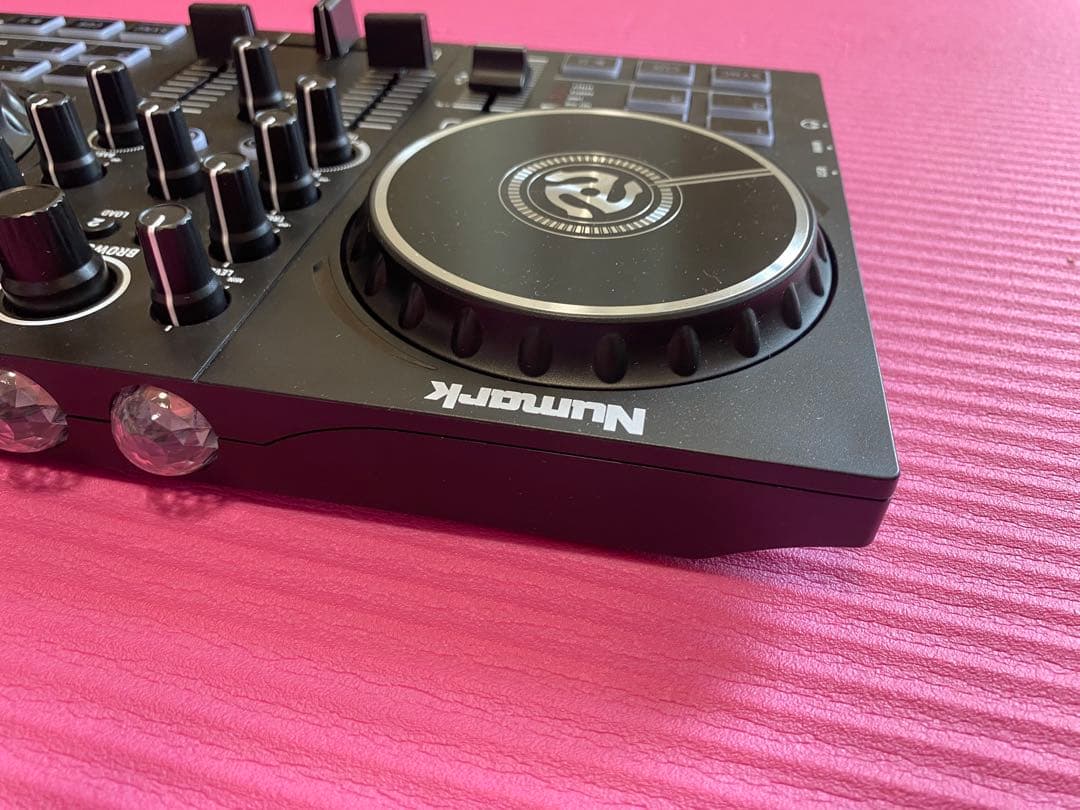 フ*ン様 Numark Party Mix DJコントローラー
