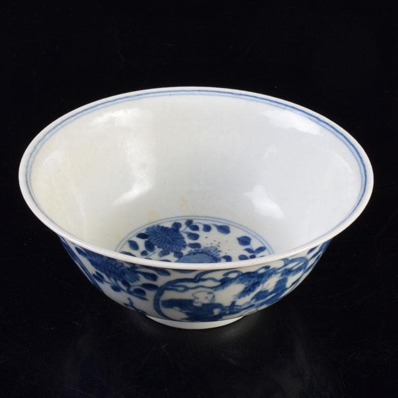 中国　大明萬暦年製款　青花　山水人物文碗　V　8711