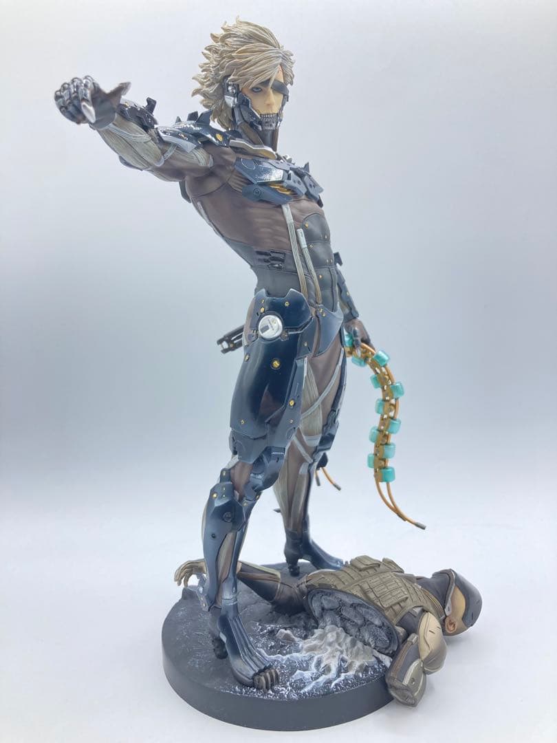 【訳あり品】Gecco 豆魚雷 雷電 スタチュー メタルギア ライジング 1/6