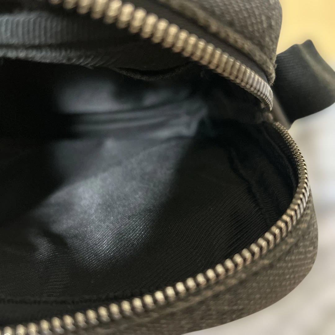 【GUCCI 】値下げ中！美品ブラック ショルダーバッグ