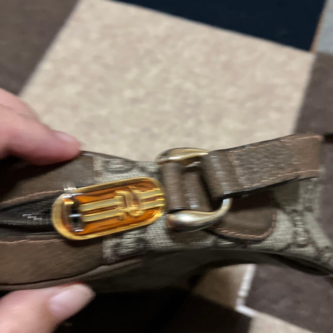 グッチプラスショルダーバック