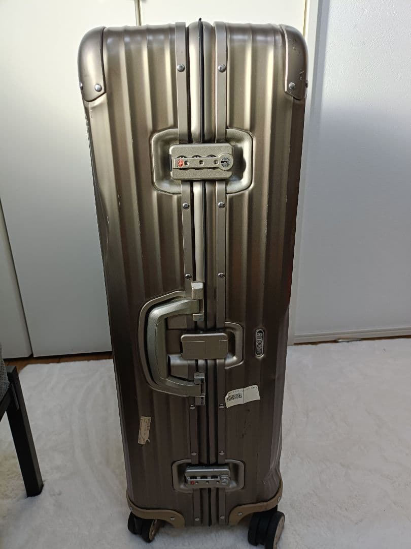 リモワ　トパーズ チタニウム