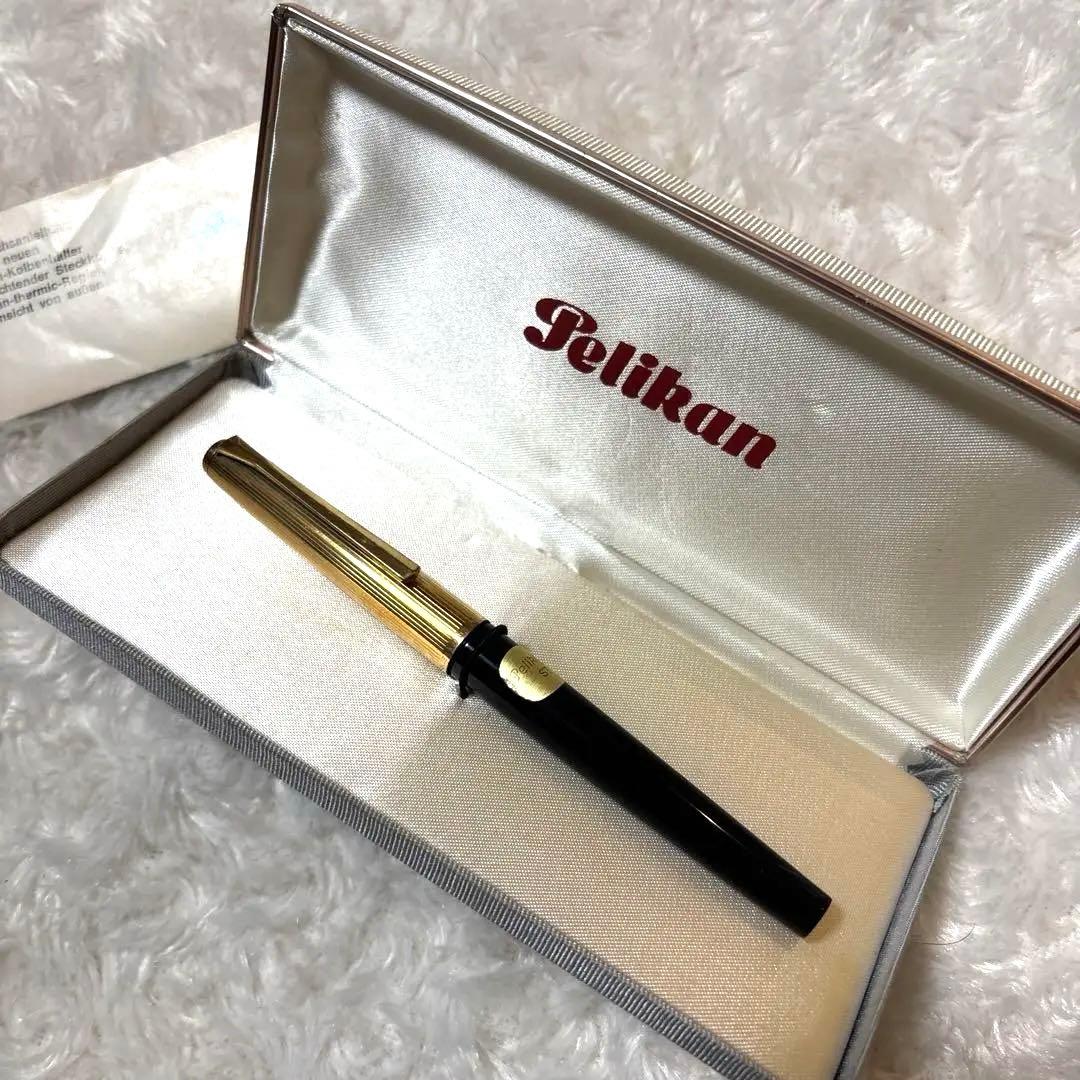 ペリカンヴィンテージ万年筆　PELIKAN30 ケース付き