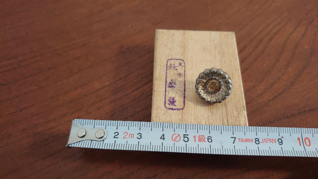 純金張　記章 章 桐箱　アンティーク記章　１客