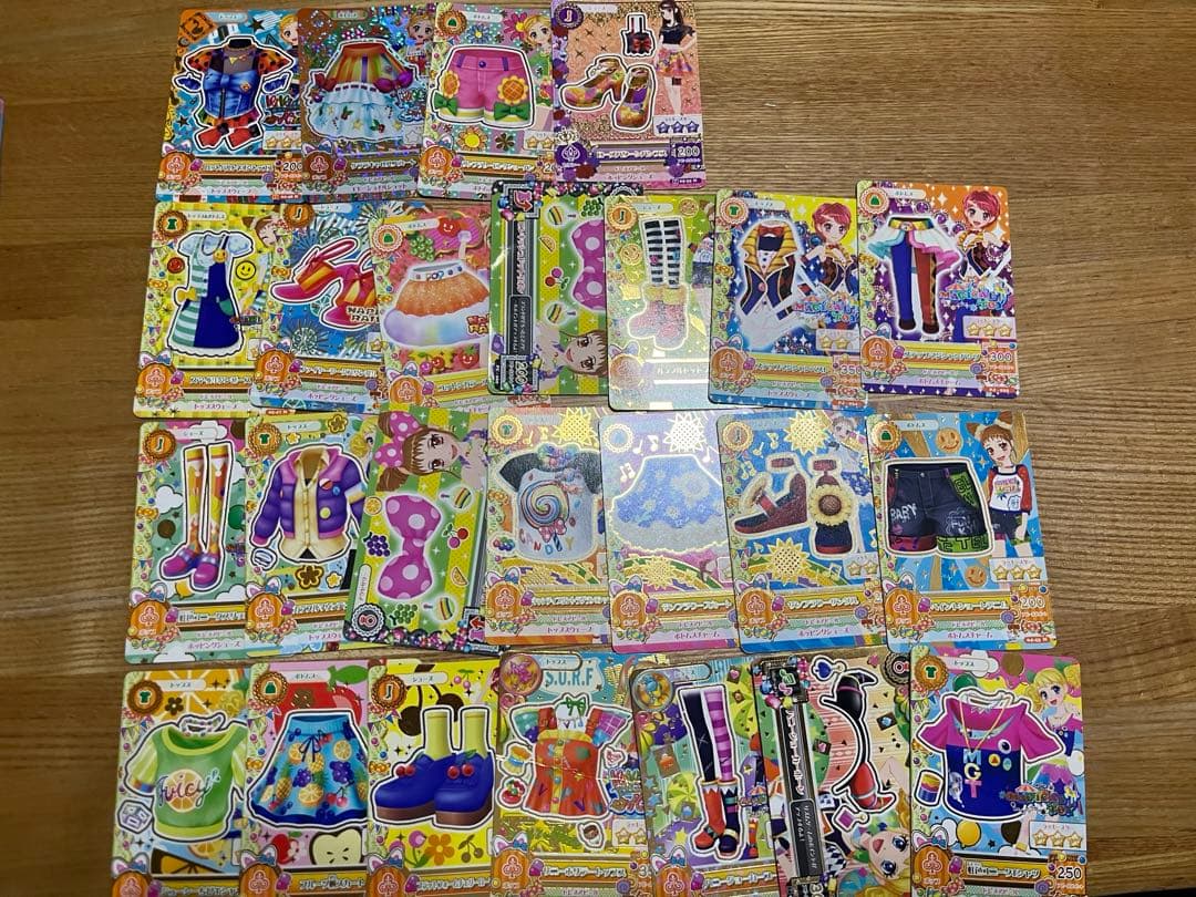 初期アイカツカードセット ICカード付き　プレミアムその他諸々、計190枚