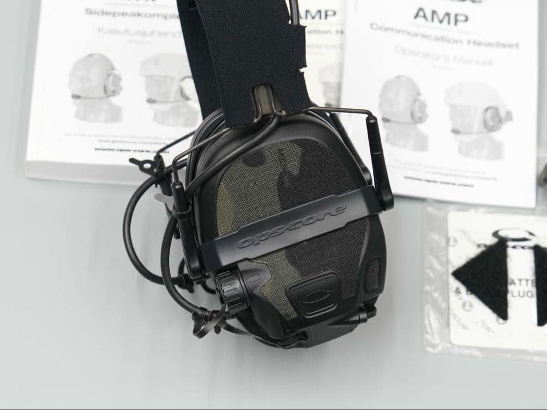 実物Ops Core AMP NFMI対応モデル ヘルメットマウント付き