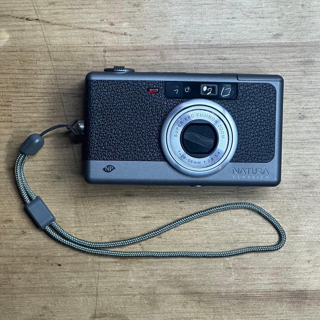 FUJIFILM NATURA CLASSICAコンパクトカメラ