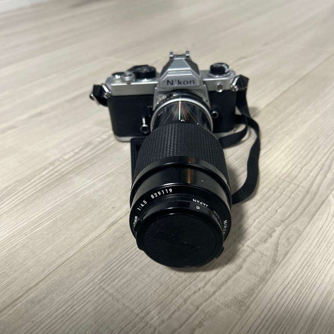 Nikon 一眼レフカメラ Nikkor 135mmレンズ付き