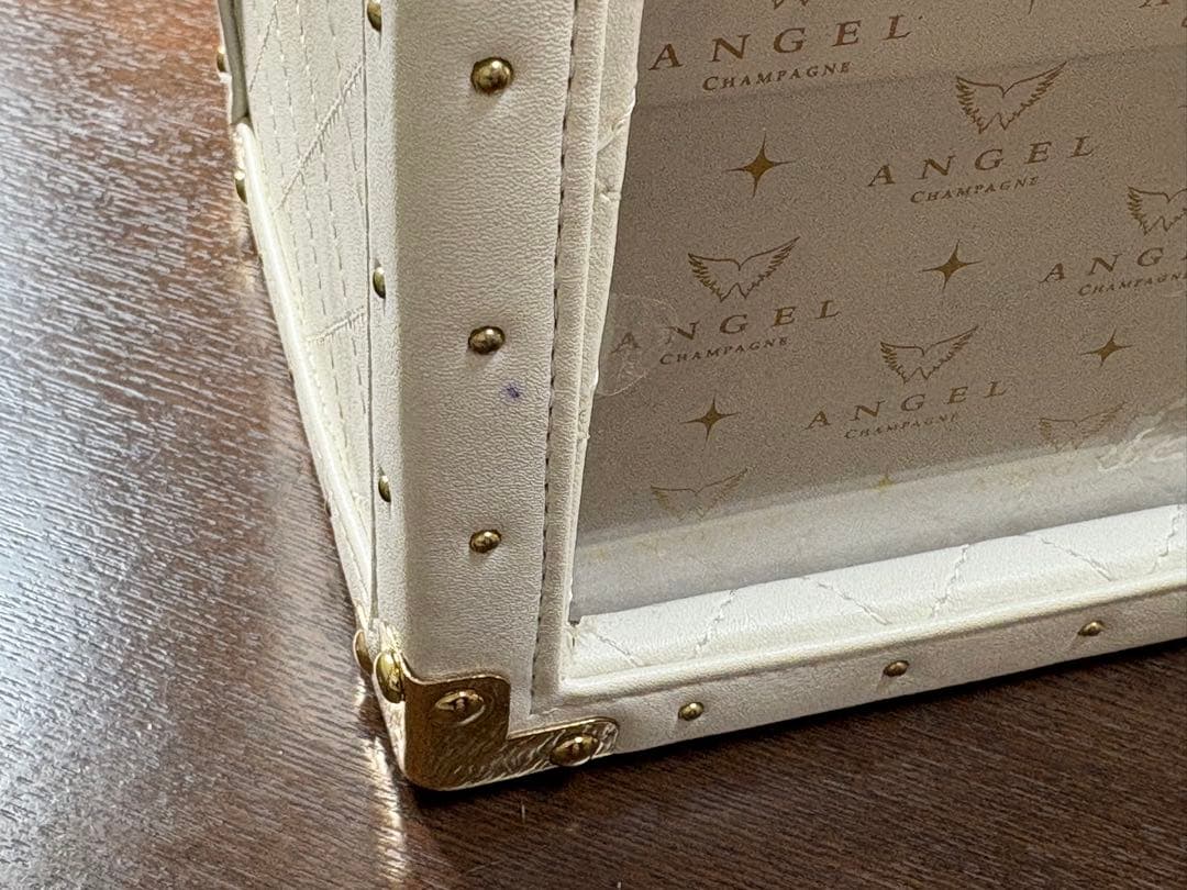 エンジェル　シャンパン　ホリデーエディション　空箱