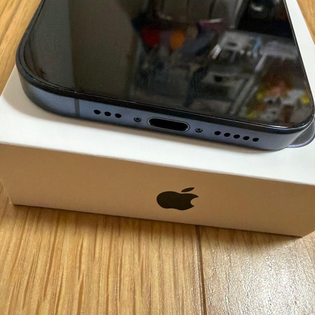iPhone 15 Pro 256GB 本体 SIMフリー ブルーチタニウム