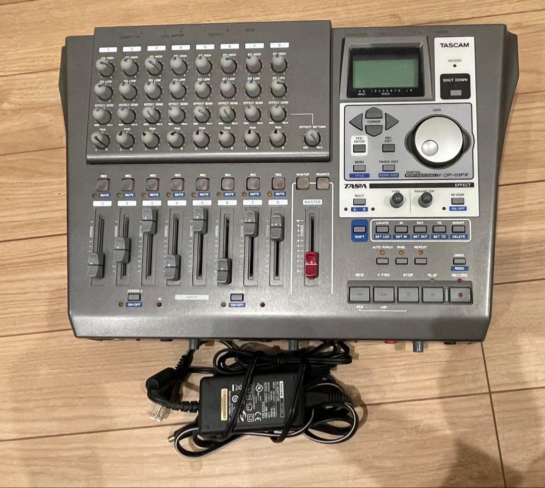 TASCAM HDDマルチトラックレコーダー DP-01FX