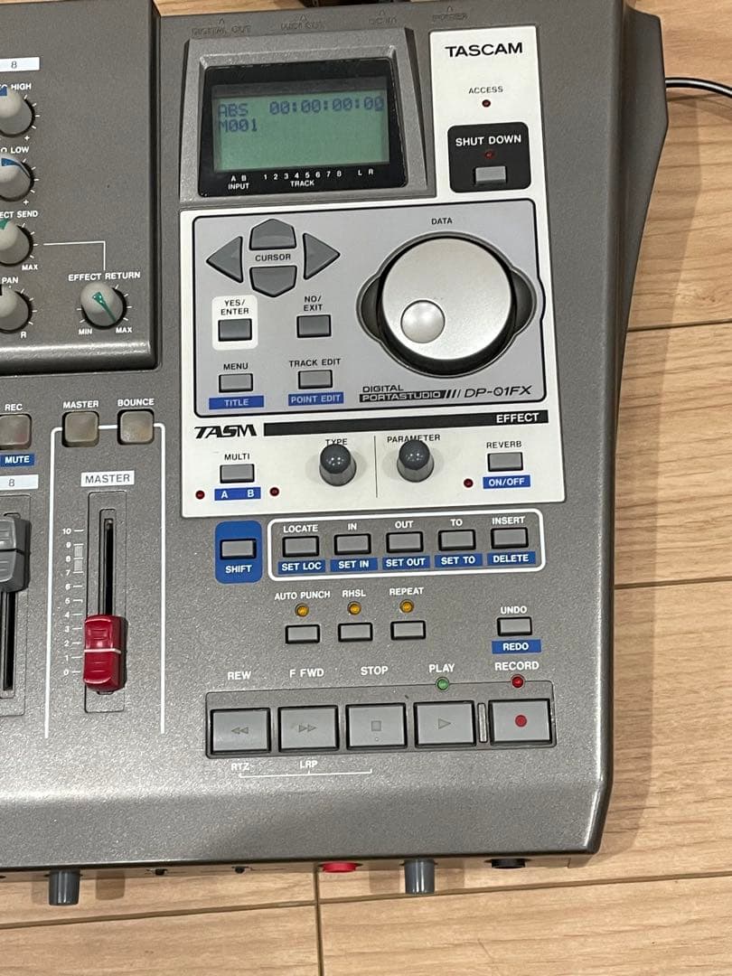 TASCAM HDDマルチトラックレコーダー DP-01FX