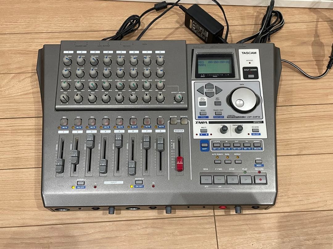 TASCAM HDDマルチトラックレコーダー DP-01FX
