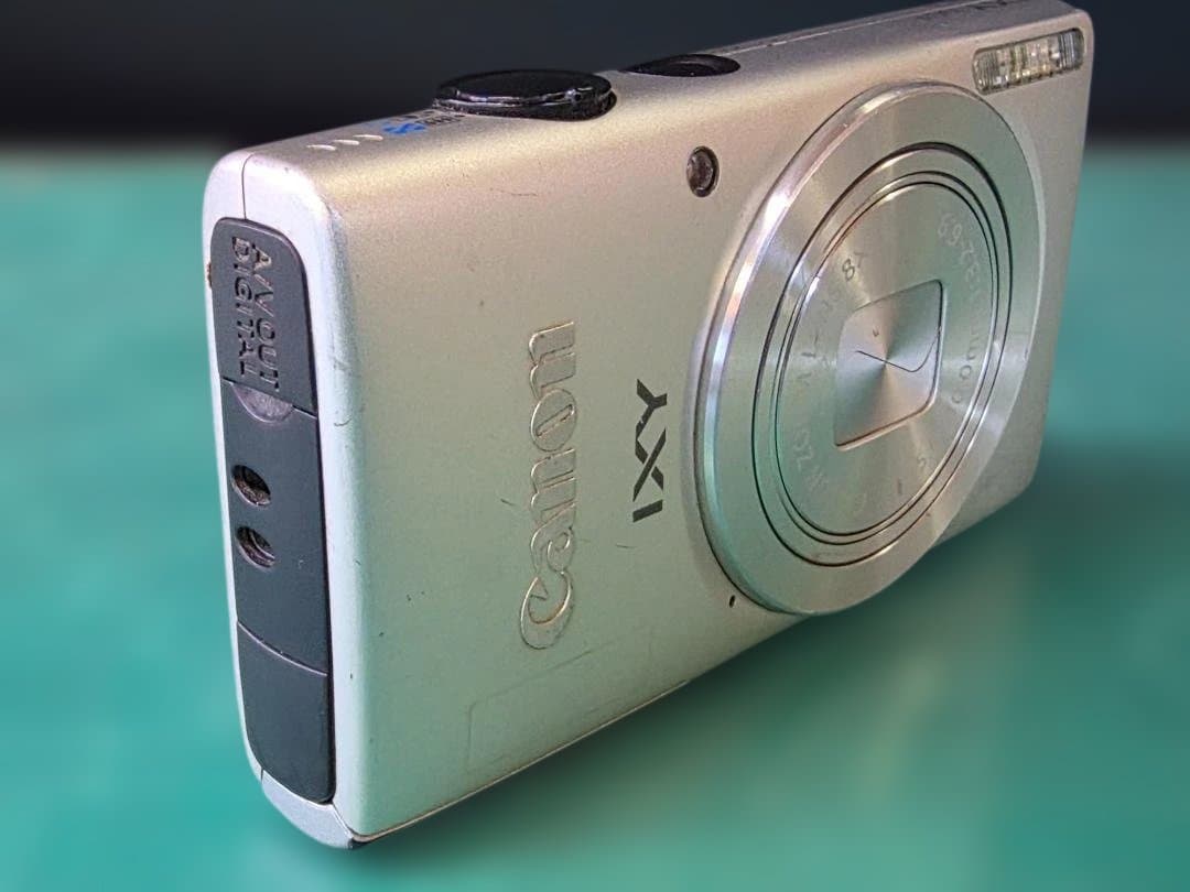 Canon IXY 100F シルバー コンパクトデジタルカメラ