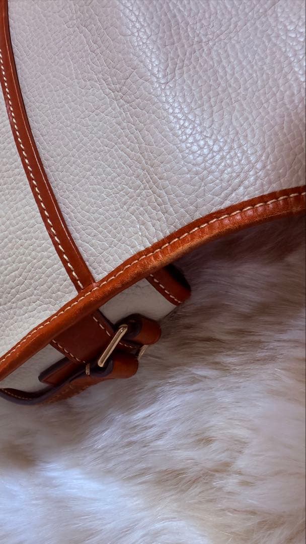 Dooney & Bourke ショルダーバッグ クリーム色