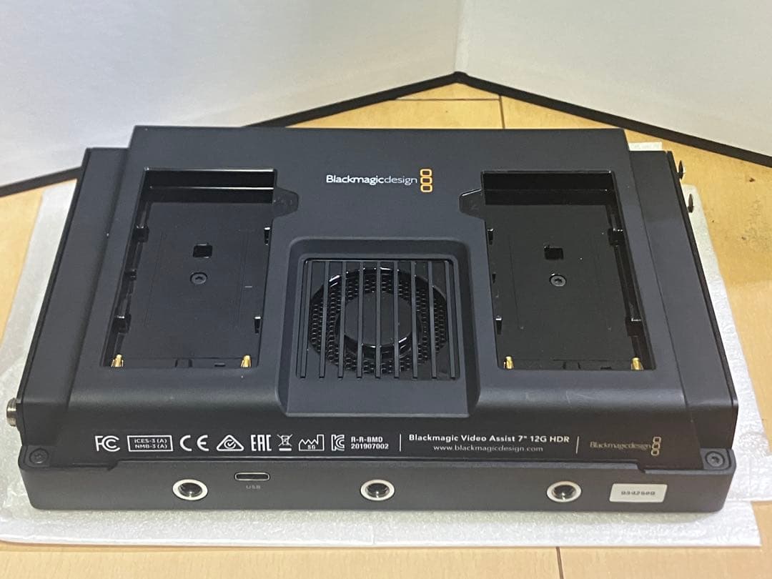 【新品同様】Blackmagic Video Assist 7” 12G HDR