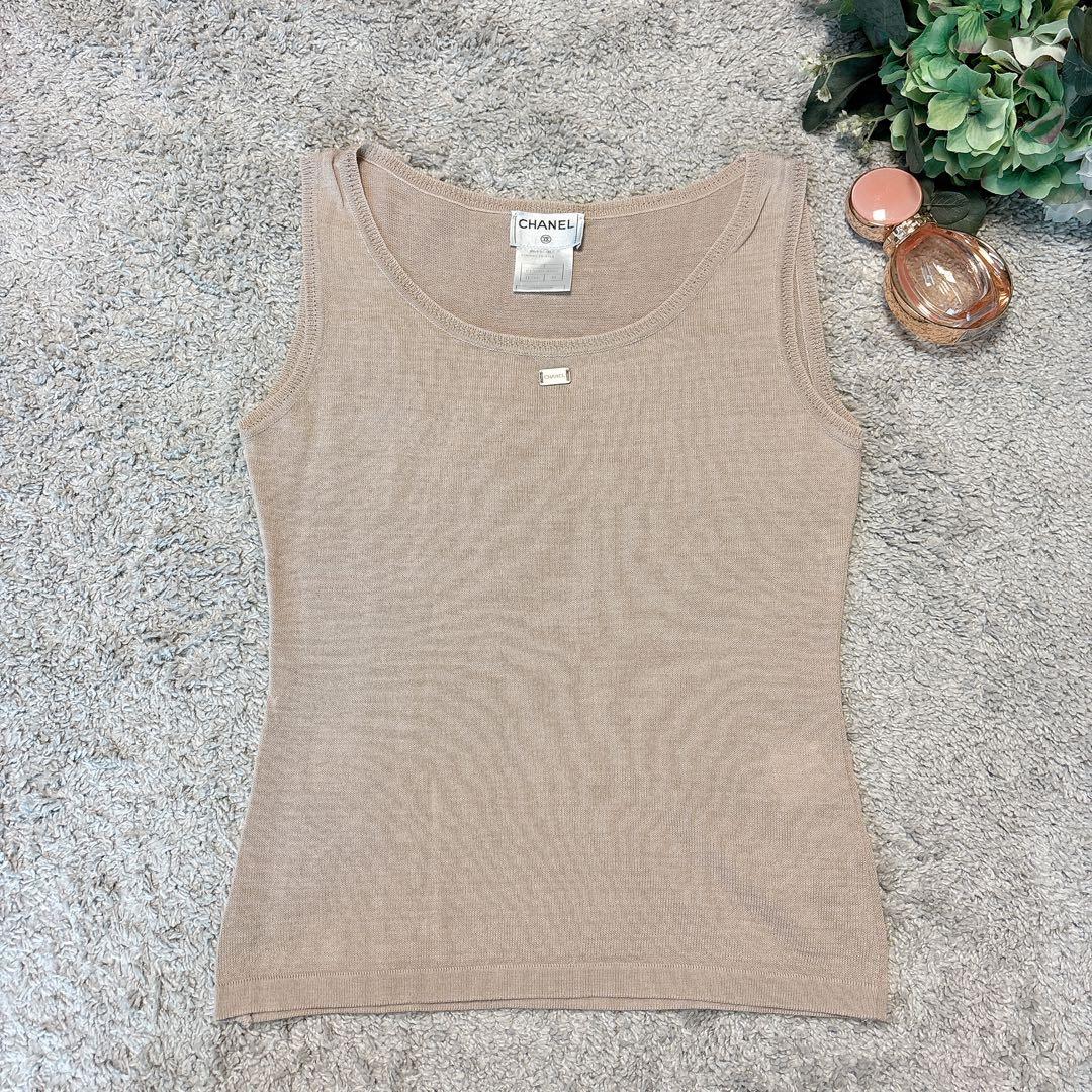 シャネル　ノースリーブカットソー　ロゴプレート　タンクトップ40 ベージュ