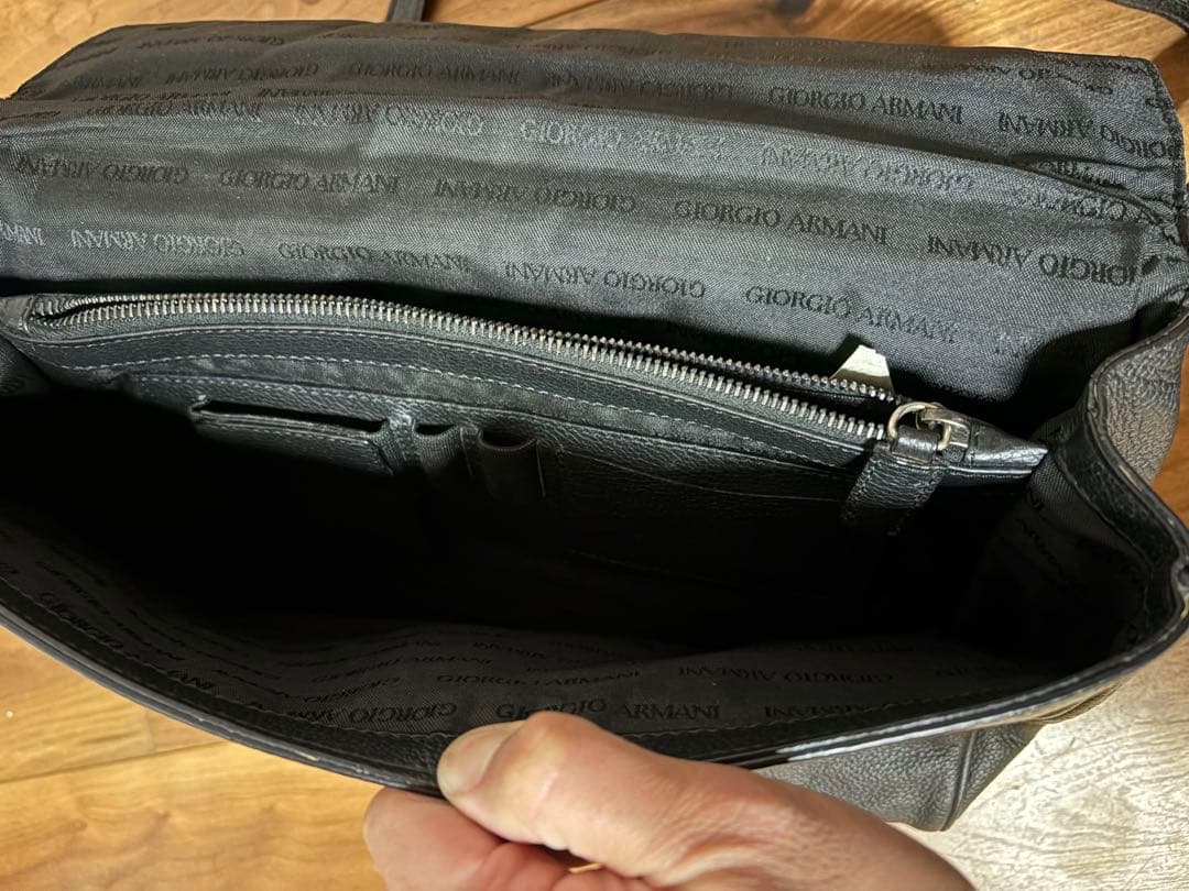 【希少】ジョルジオアルマーニ シビジネスバッグ　ショルダー　オールレザー　２０万