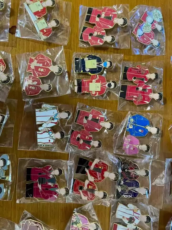 孫穎莎・王楚欽（莎頭）ピンバッジ／全26種セット／メタル徽章