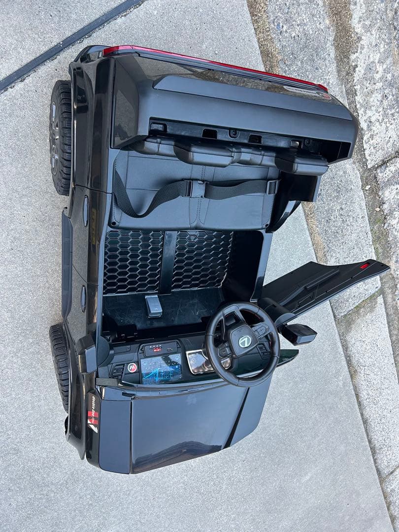 送料込み！！　激安　電動乗用ラジコンカー GX550 超大型二人乗り SUV