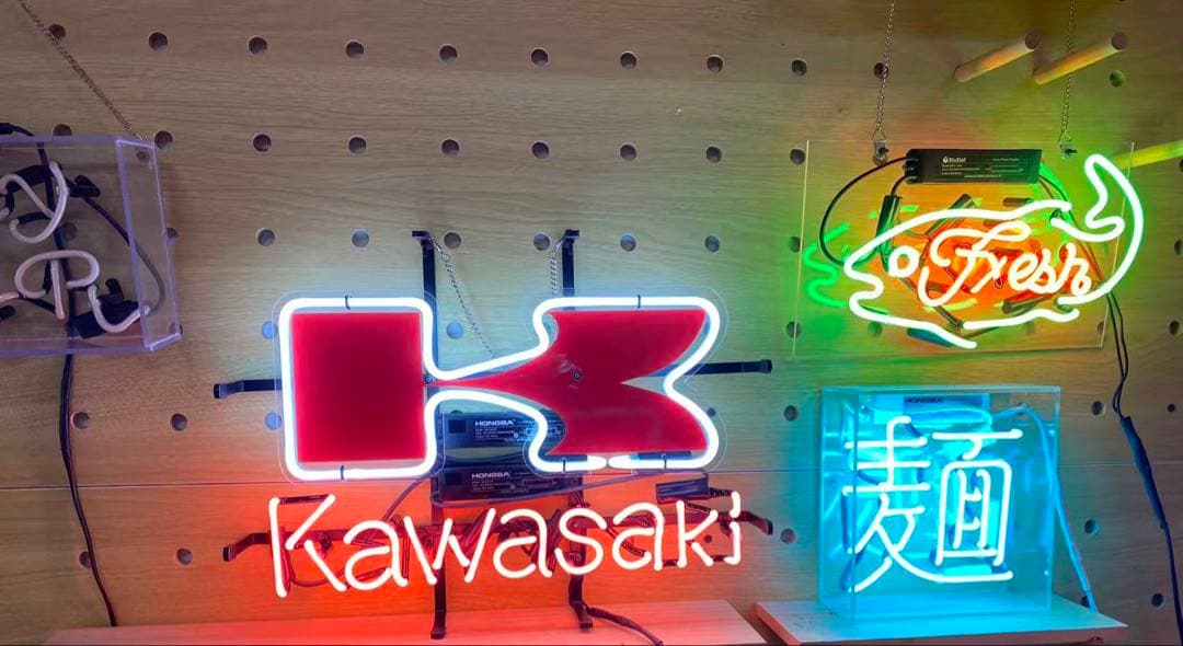 オーダー　ネオンサイン Kawasaki ロゴデザイン バイクネオンライト