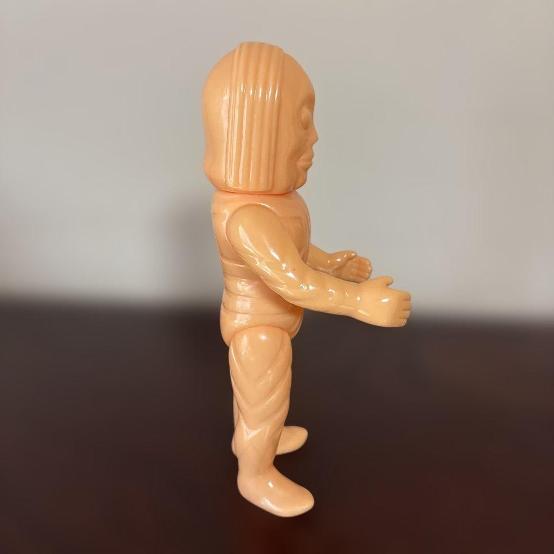 M1号　ダダ　ウルトラマン　未塗装 ソフビ