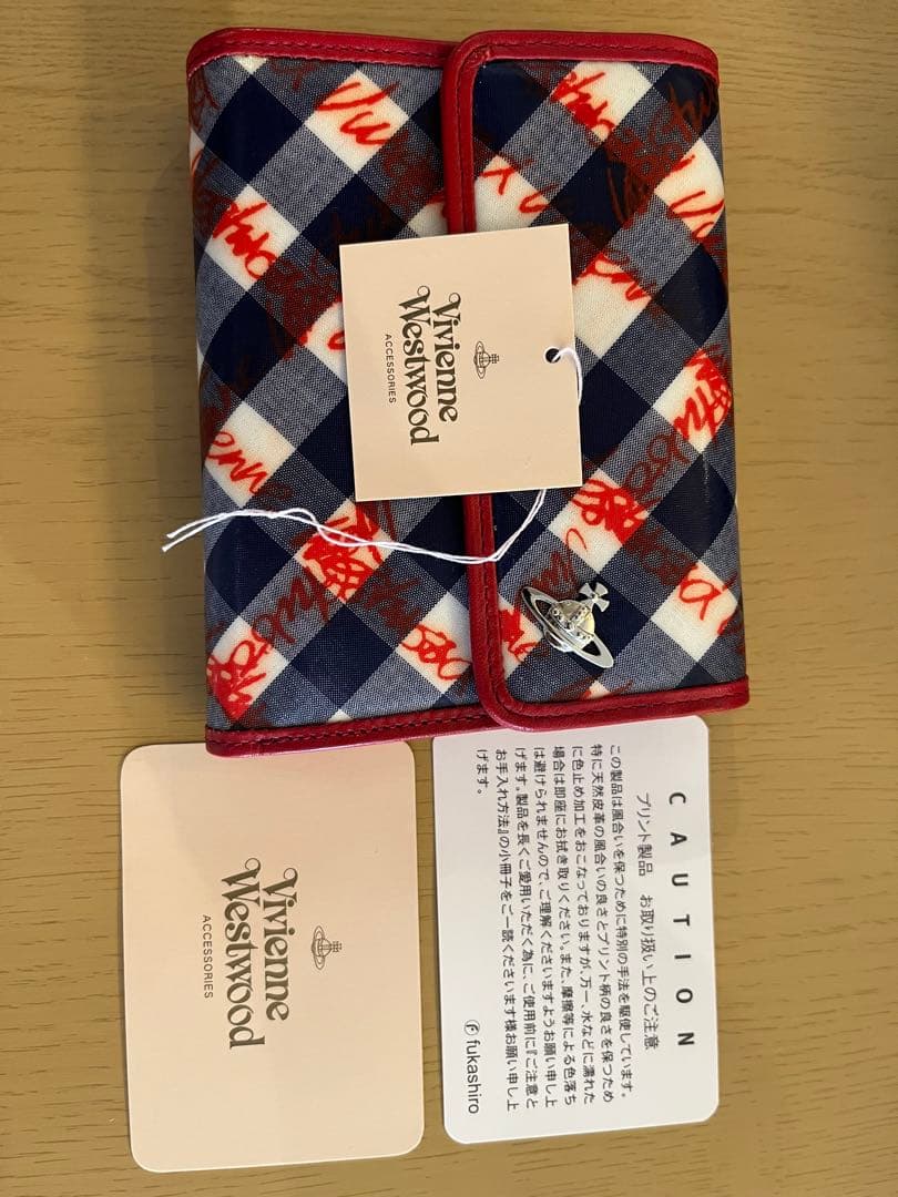 【Vivienne Westwood】二つ折り財布【新品未使用】