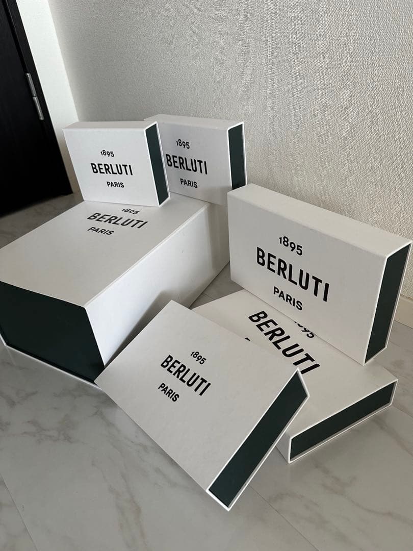 BERLUTI ベルルッティ　包装用ボックス