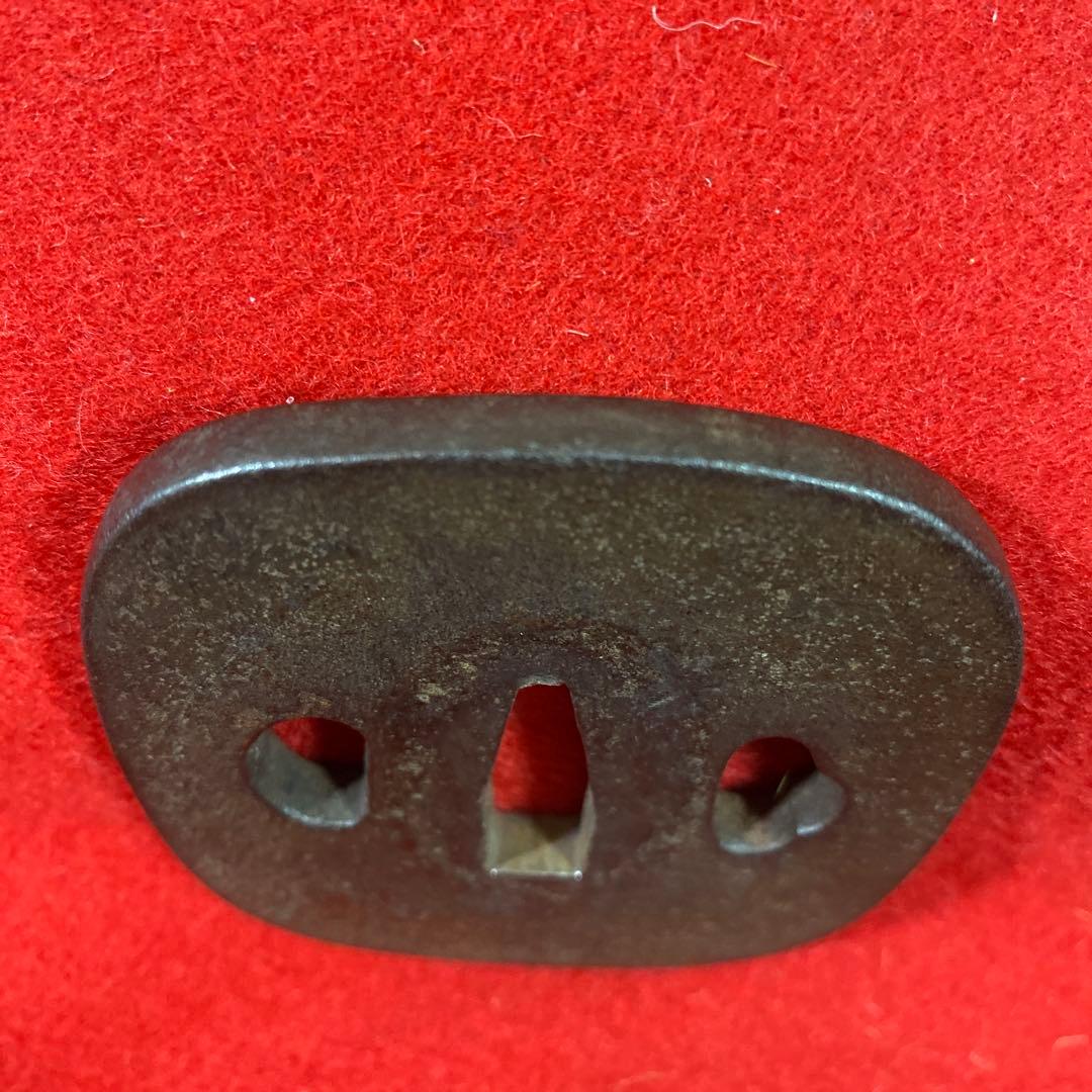 B -1 日本刀の鍔(つば) 武具　美術品　工芸品　装飾品　アンティーク　刀装具