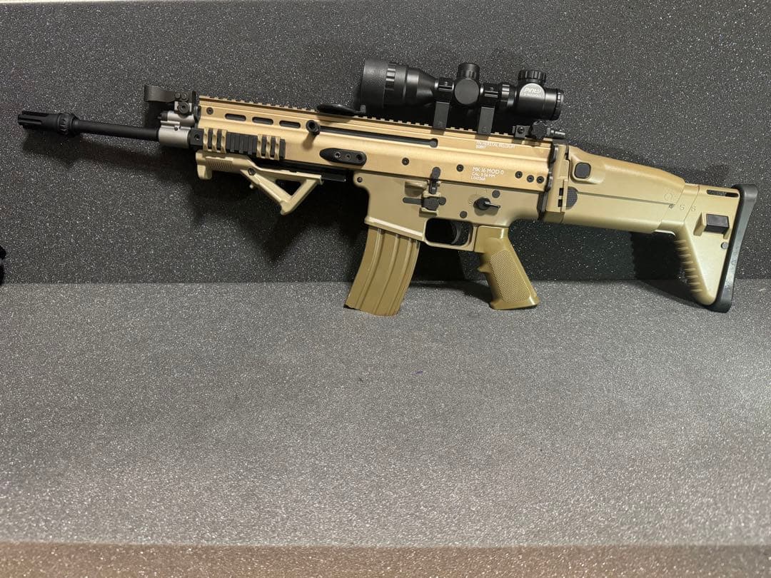 東京マルイ SCAR-L次世代電動ガン タンカラー スコープ付き