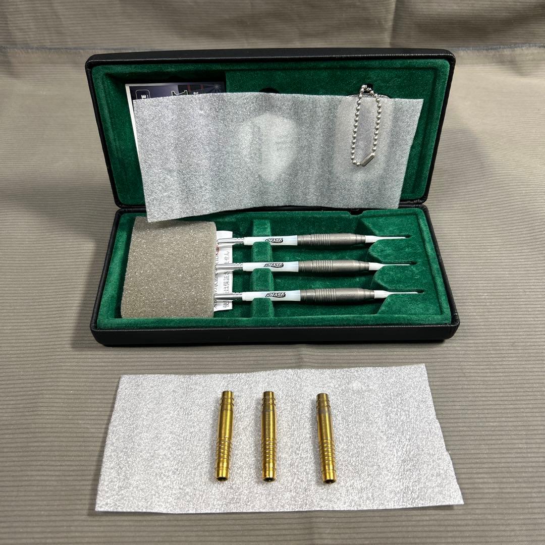 さ*い様 DMC マーベリックアキュート(ケース付)＆DMC ホーク　ダーツバレ